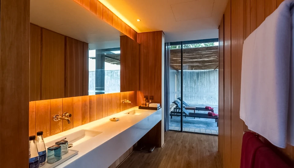 هتل ناکا پوکت